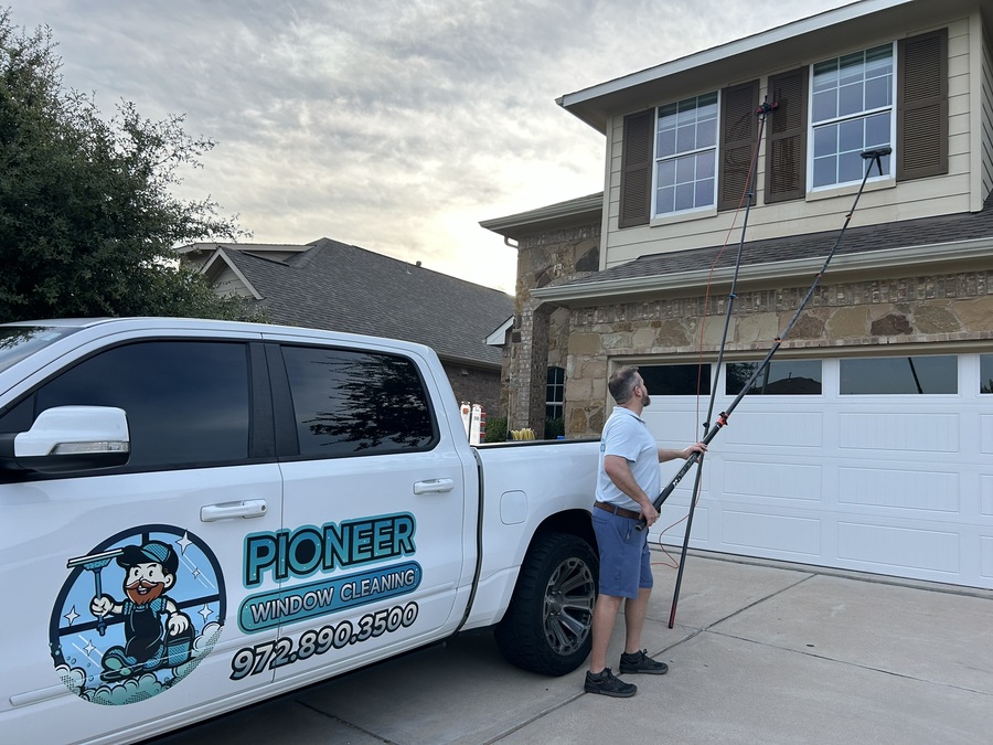 Professional window cleaning for a Dripping Springs TX home